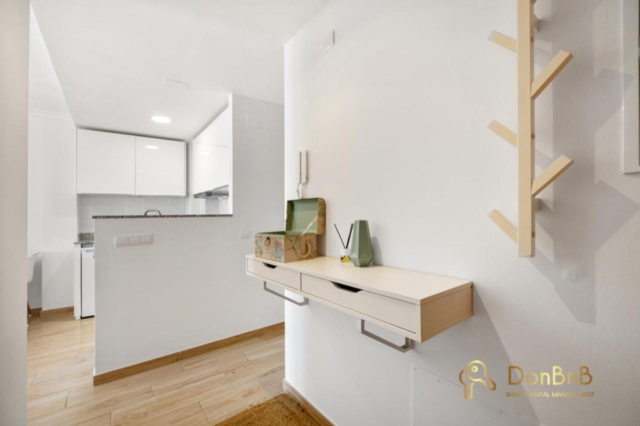Cozy Apartment With Sea View And Private Parking In Fuengirola Buitenkant foto